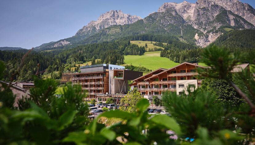 hotel Salzburger Hof in summer