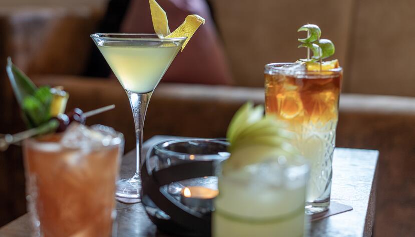 Cocktails auf der Theke