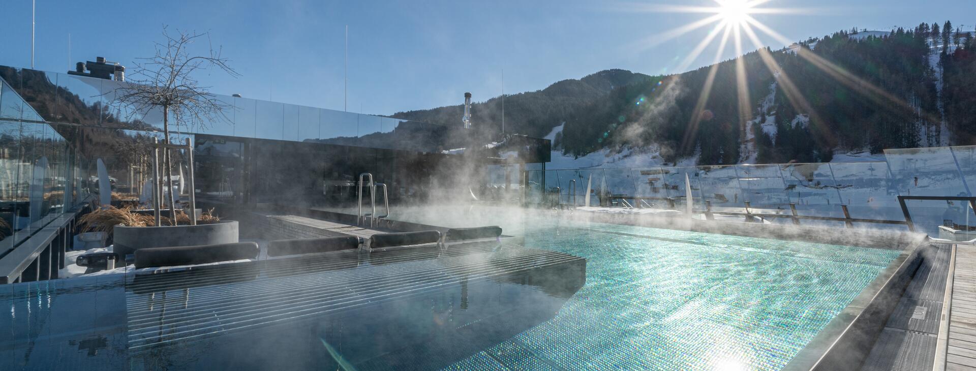 Infinity Pool in winter 