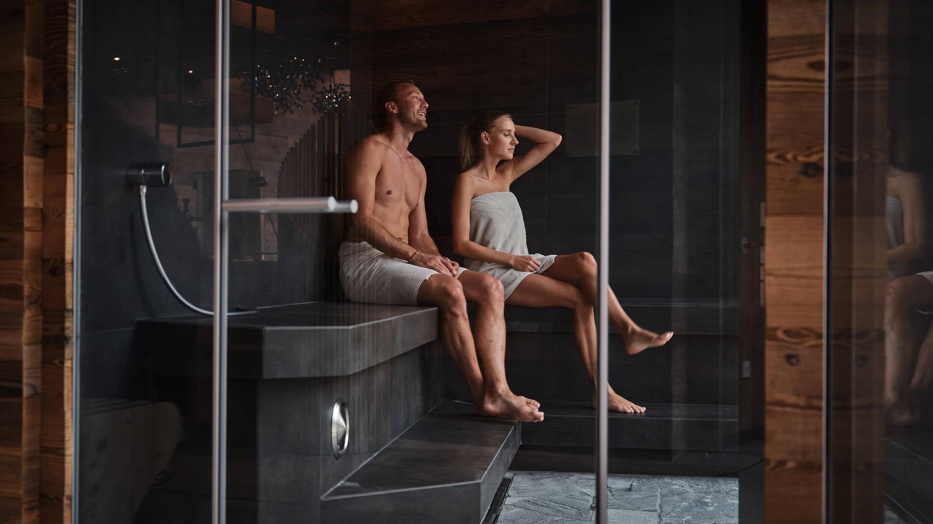 couple sauna wellness holiday Leogang