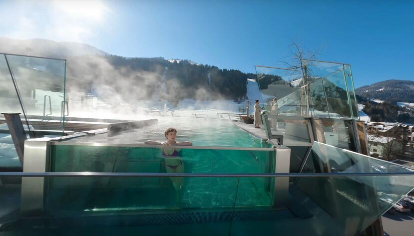 Infinity sky pool