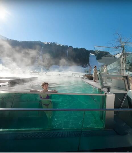 Infinity sky pool