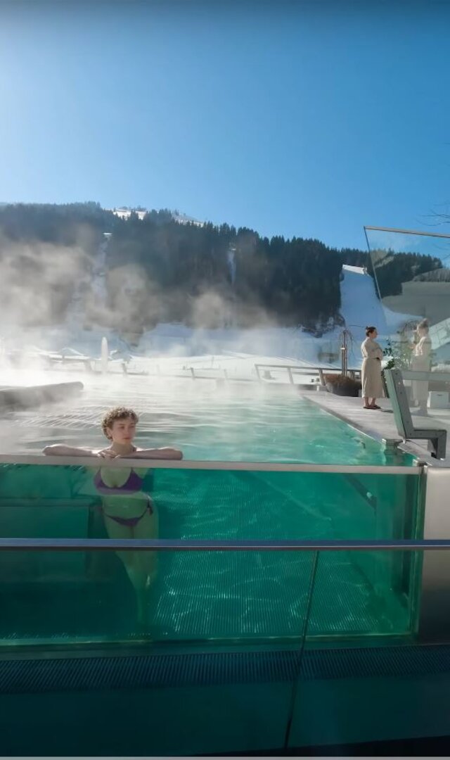Infinity sky pool