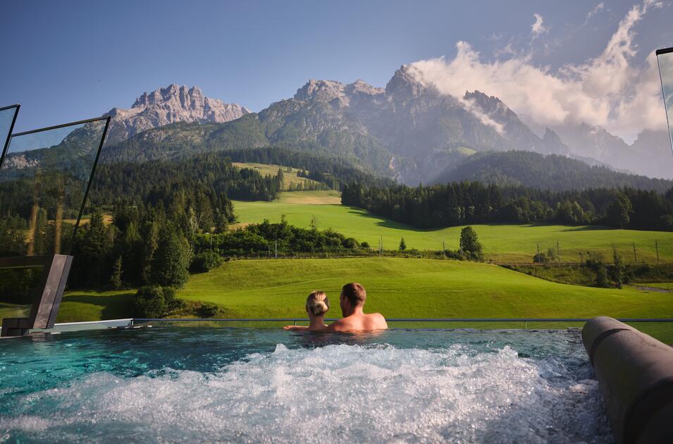 Hotel mit Infinity Pool Salzburg
