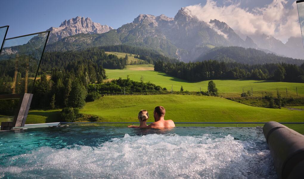 Hotel mit Infinity Pool Salzburg