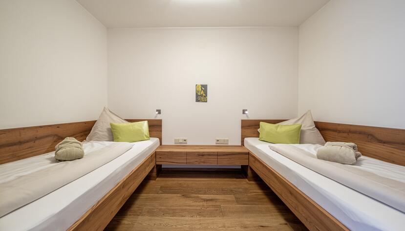 room with two single beds Leogang