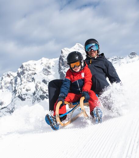 Rodeln mit Kind in Leogang