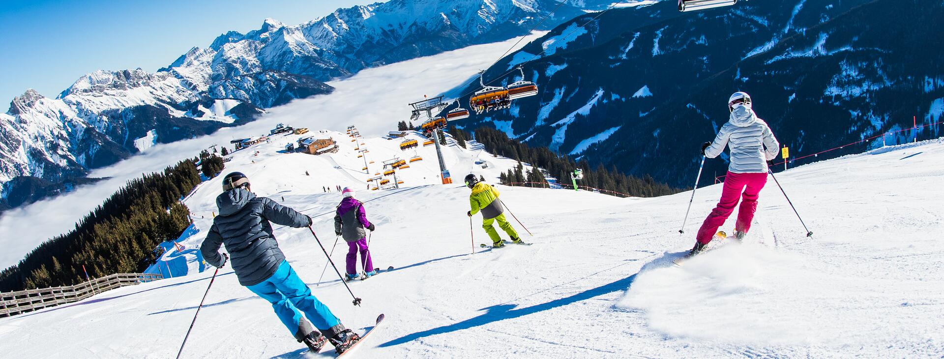 family skiing in the Leogang ski area